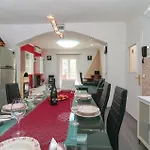 Pet Friendly In With Sauna Casa vacanze
