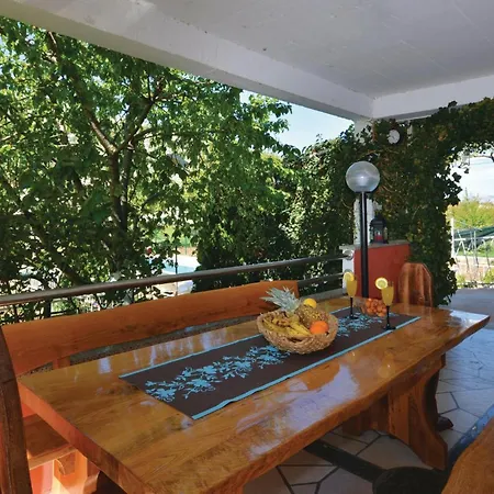 Holiday home In With Outdoor Swimming Pool Srinjine
